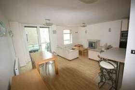 2 bedroom Flat to re...